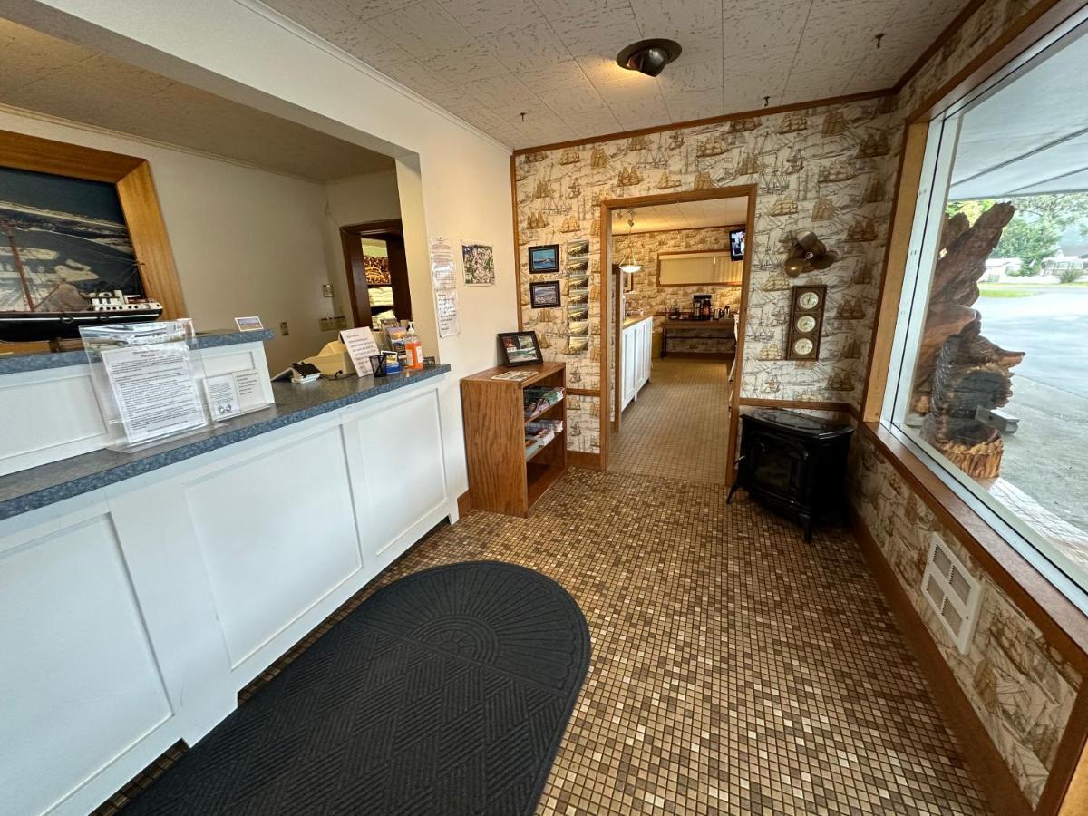 Winchester Bay Inn Reedsport Kültér fotó